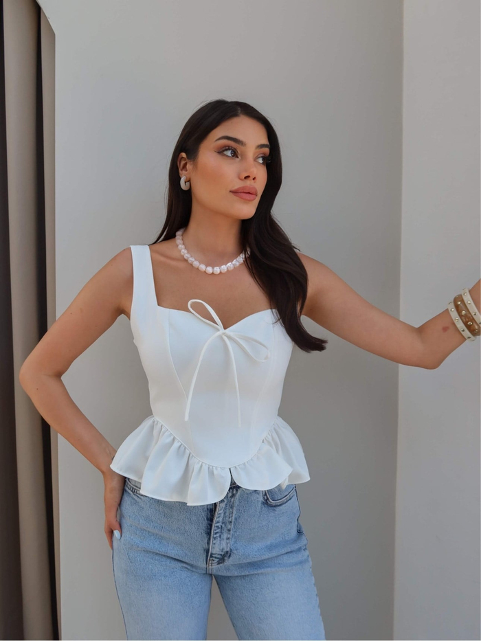 Askılı Fiyonk Bağcık Detaylı Bluz