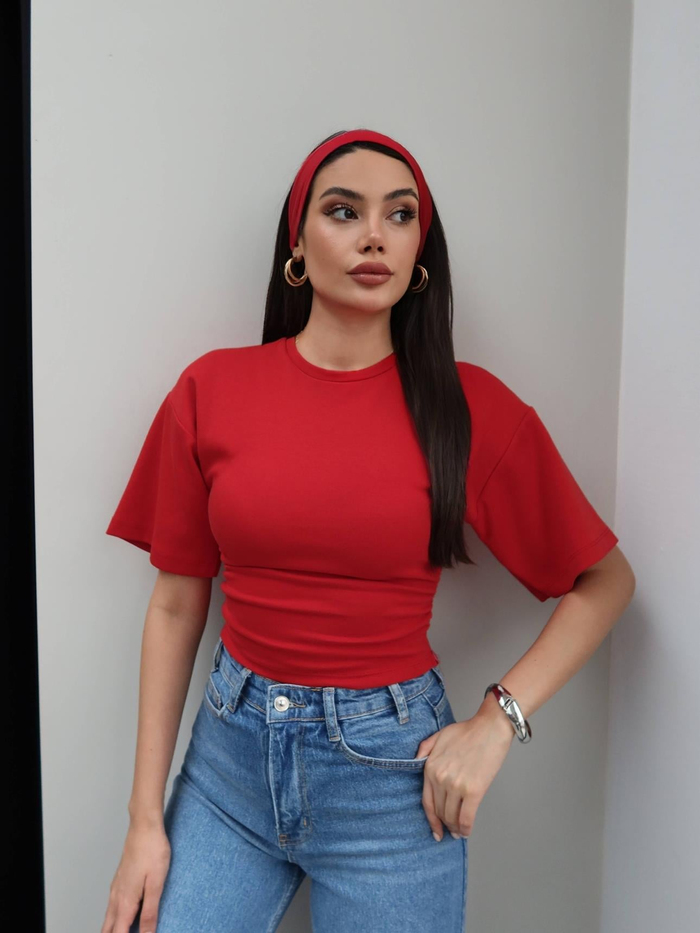 Bel Oturtmalı Büzgülü Tshirt