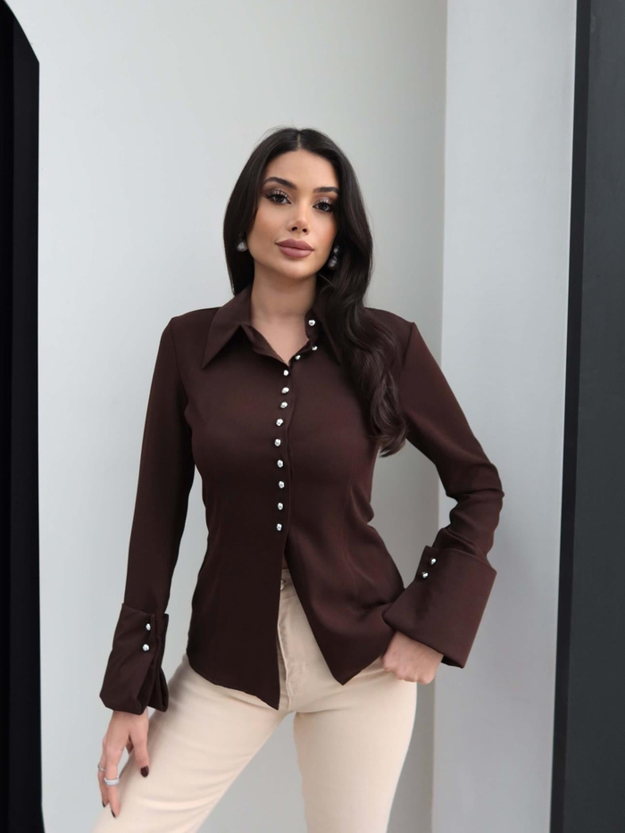 Belden Oturmalı Kol Manşetli Gömlek