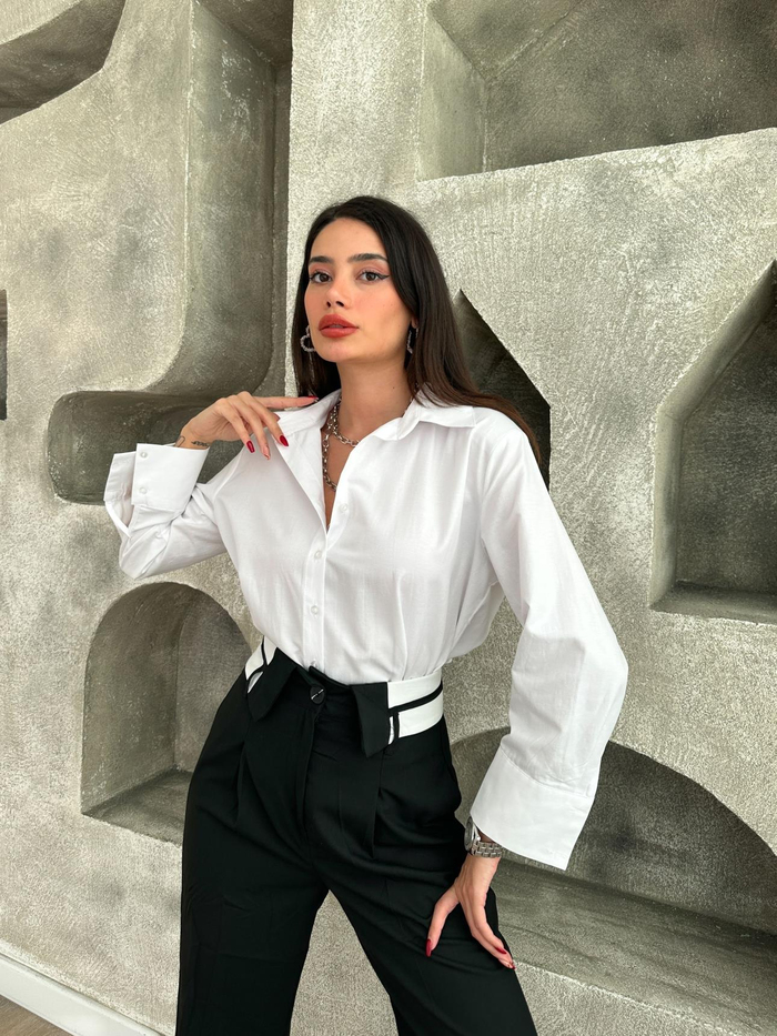 Beyaz Vatkalı Oversize Gömlek