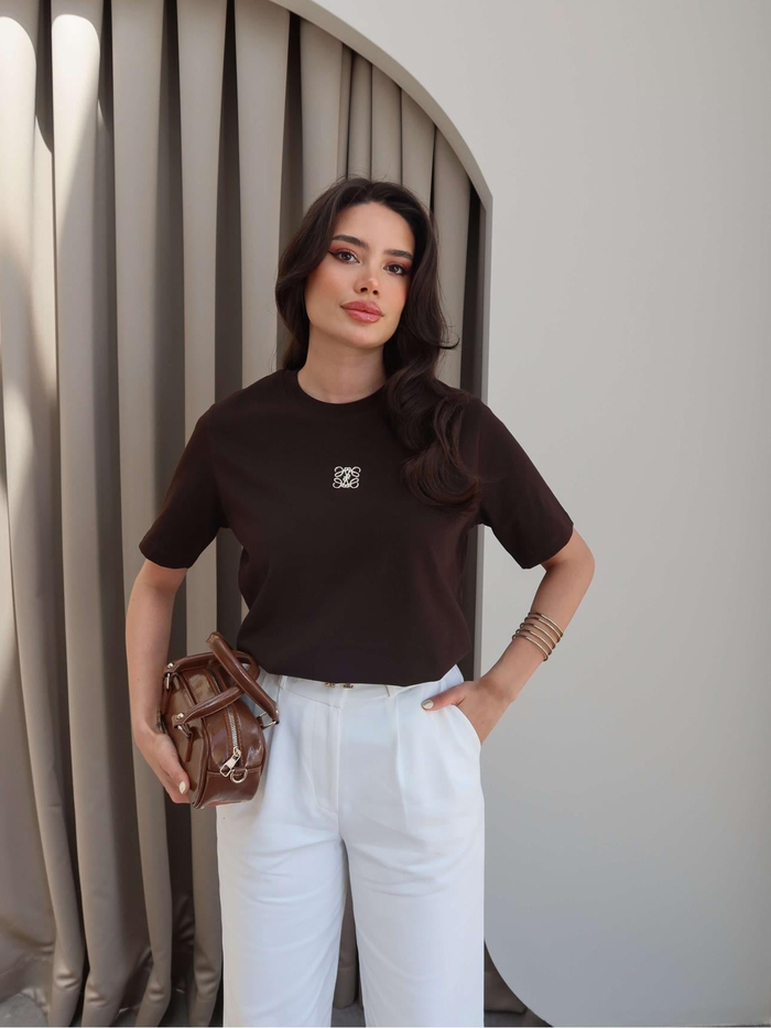 Broşlu Bisiklet Yaka T-Shirt
