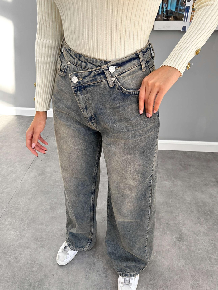 Çapraz Kemerli Kot Pantolon