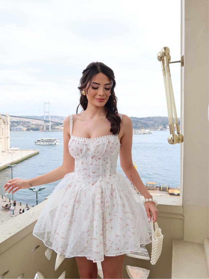 Çiçek Desenli Mini Tül Elbise