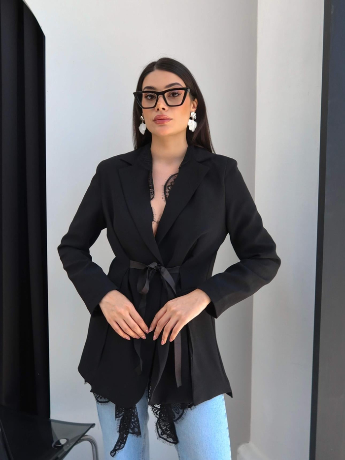 Dantel Detay Tasarım Blazer Ceket