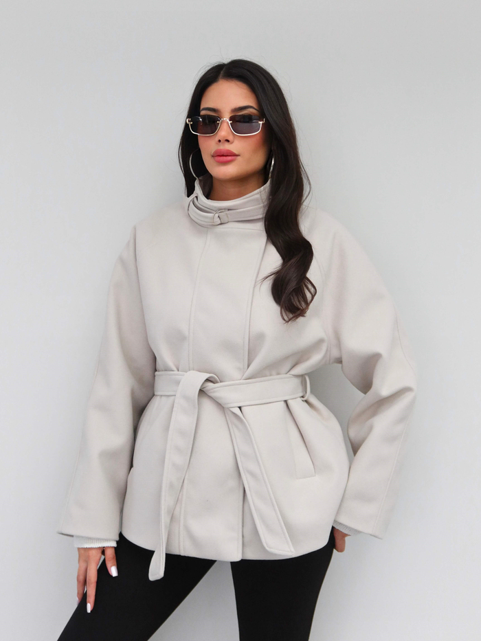 Dik Yaka Kemerli Oversize Kaşe Kaban