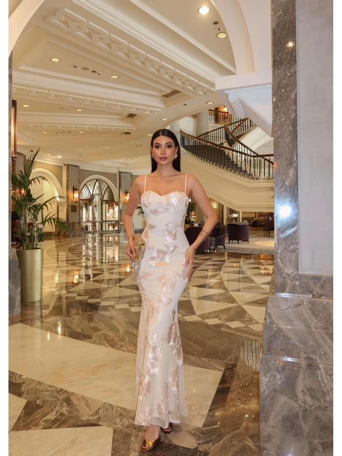 EH Collection Çiçek İşlemeli Tül Davet Elbise