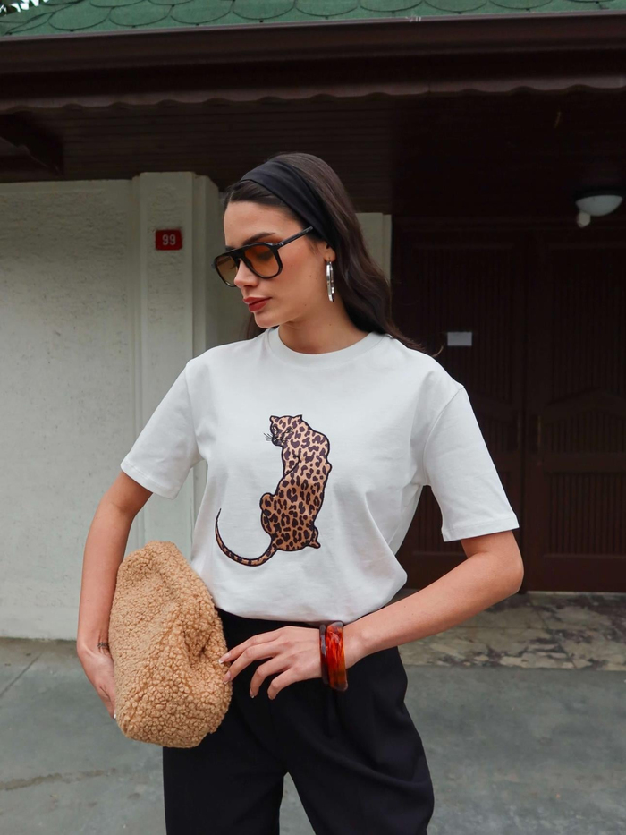 Ekru Leo Nakışlı T-Shirt