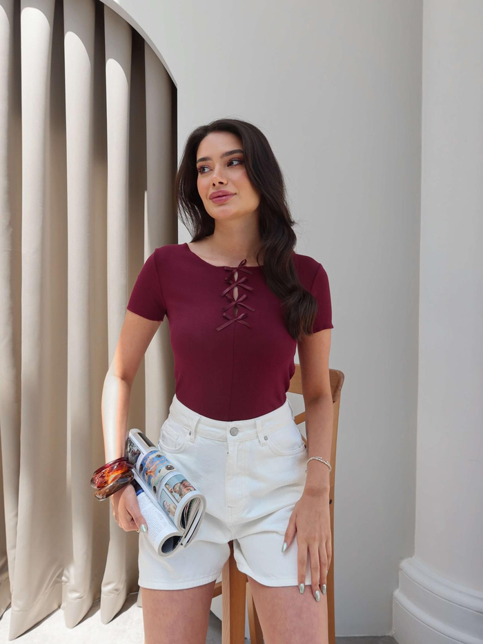 Fiyonk Detaylı T-Shirt