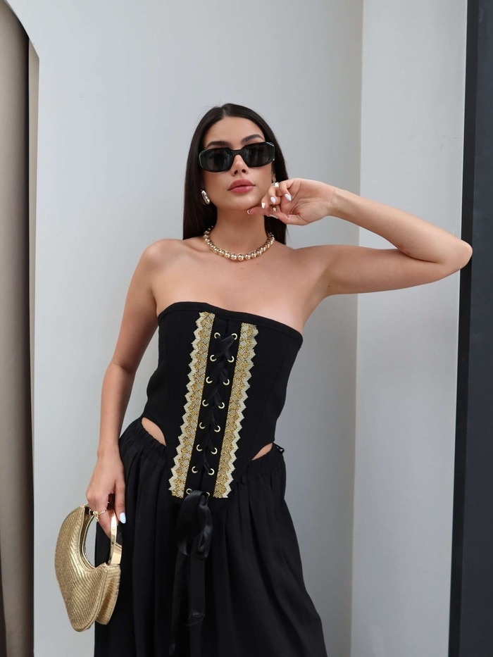 Gold İşlemeli Straplez Korse