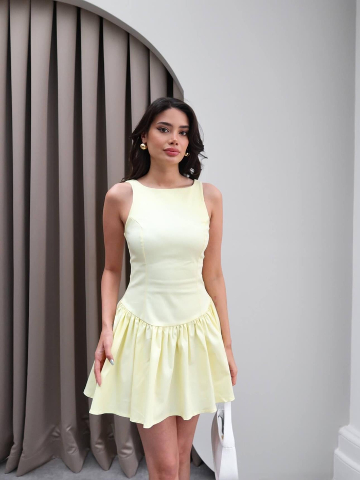 Halter Yaka Eteği Büzgülü Mini Elbise