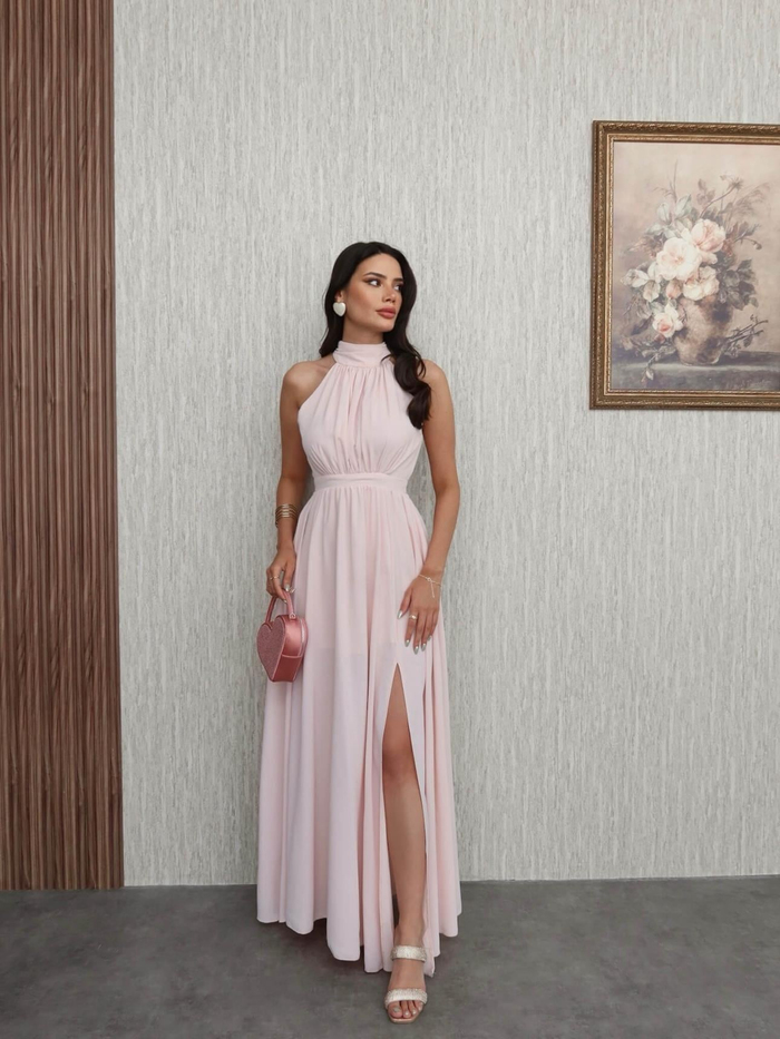 Halter Yaka Yırtmaçlı Kloş Uzun Elbise