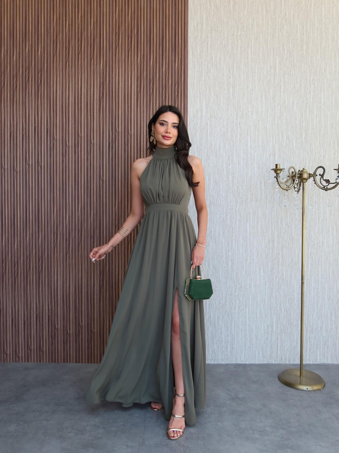 Halter Yaka Yırtmaçlı Kloş Uzun Elbise