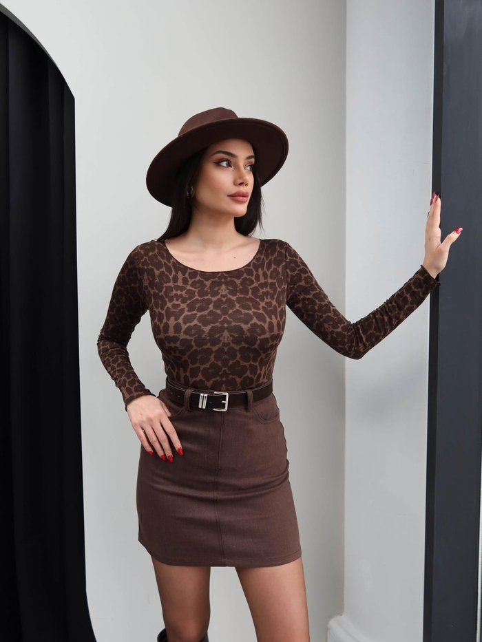 Kayık Yaka Transparan Bluz