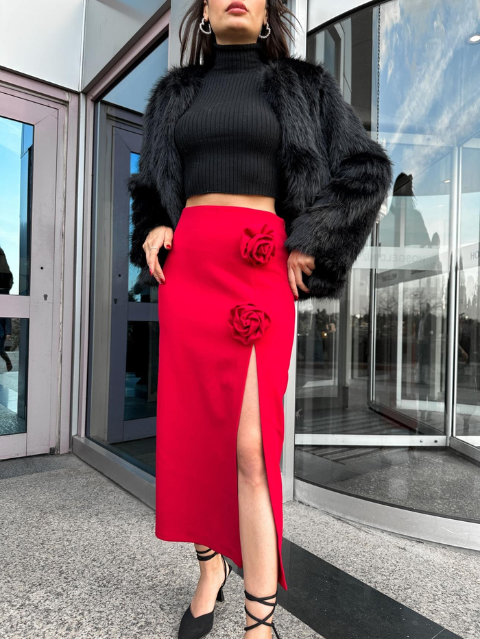Kırmızı Rose Detay Yırtmaçlı Etek