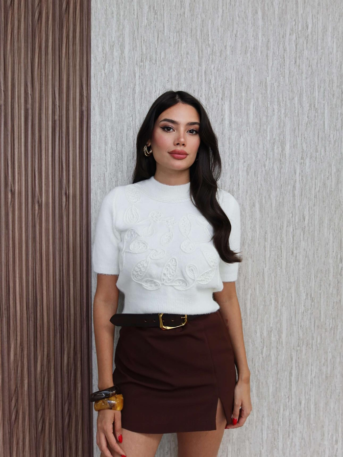 Kısa Kol Nakış Desenli Triko Kazak