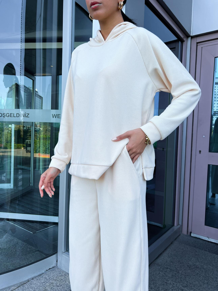 Krem Kapüşonlu Oversize Takım