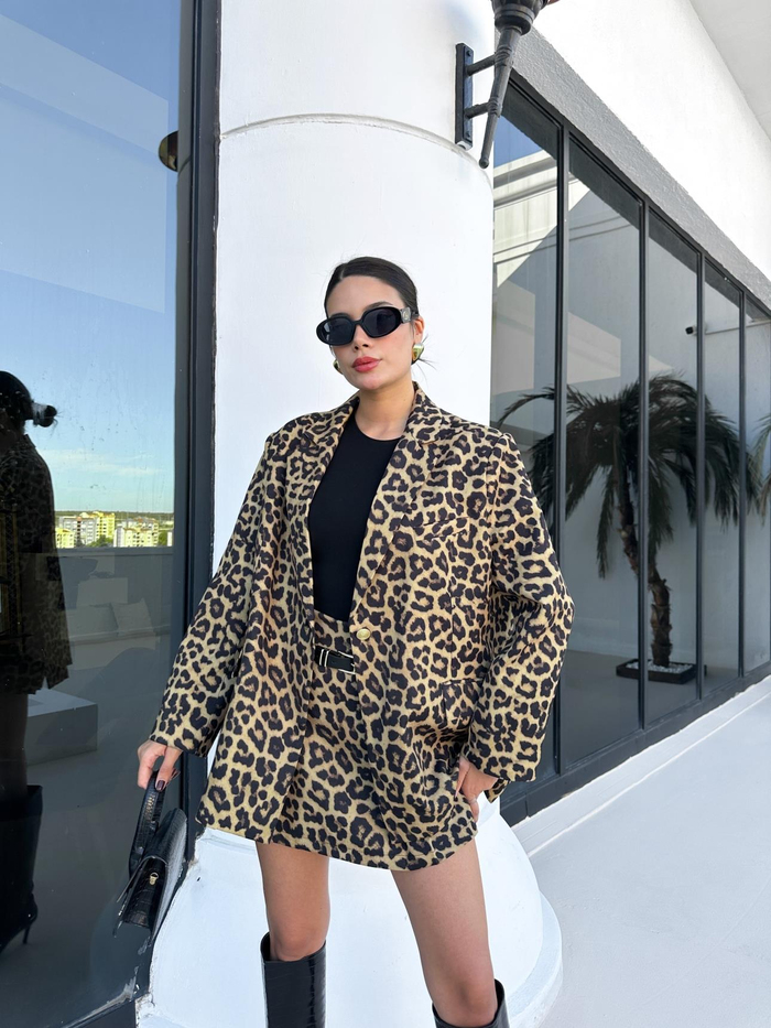 Leo Desenli Oversize Ceket