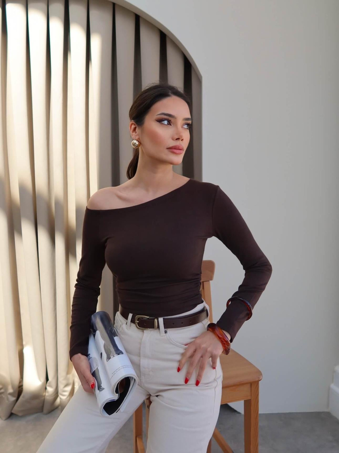 Omuz Dekolte Düz Body