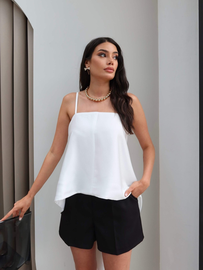 Ön Bağcıklı Asimetrik Saten Bluz