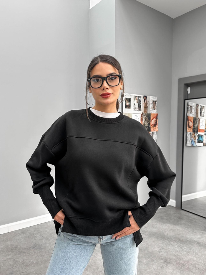 Oversize Şardonlu Yırtmaç Detaylı Sweat