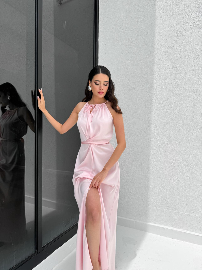Pembe Belden Bağlamalı Elbise