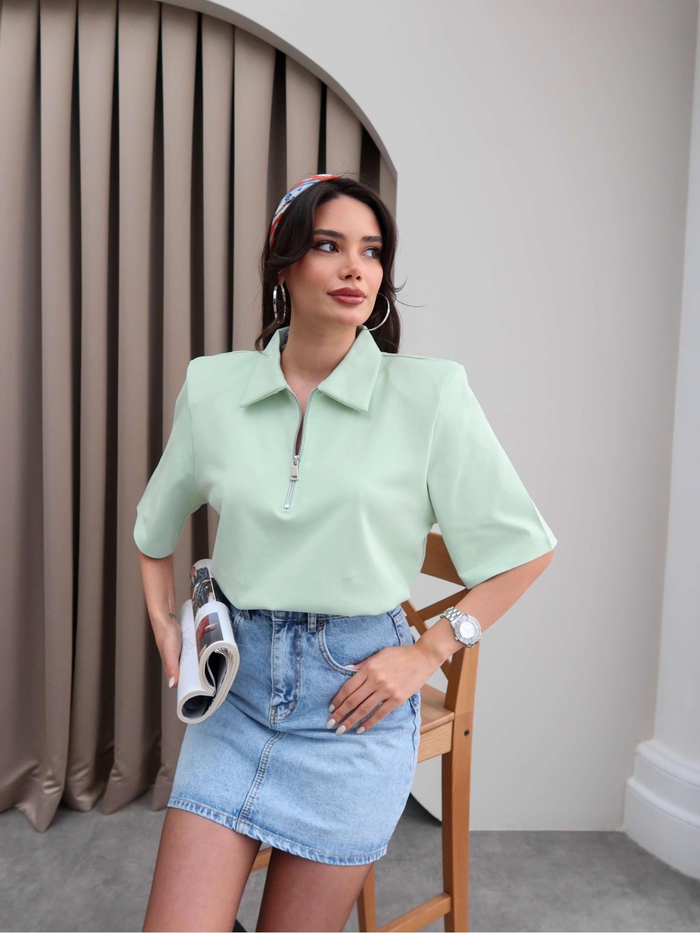 Polo Yaka Vatkalı Fermuarlı T-Shirt
