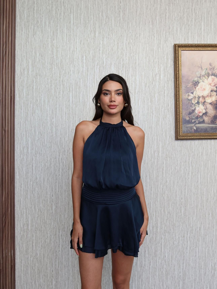 Sırtı Açık Eteği Volan Mini Elbise