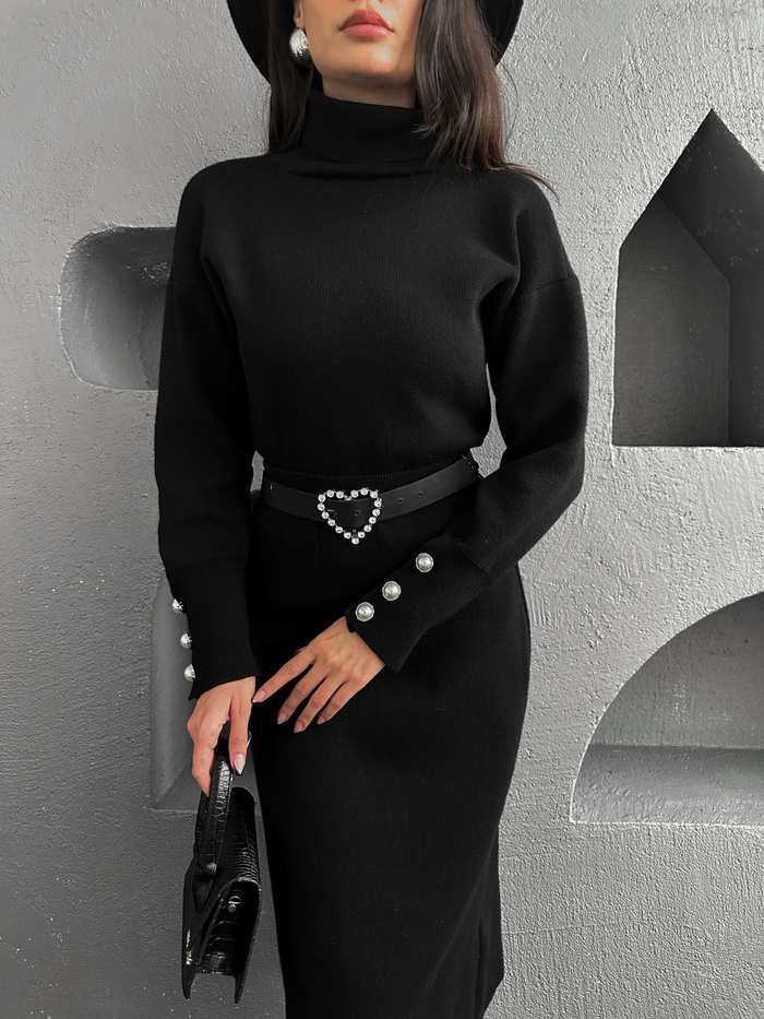 Siyah Boğazlı Etekli Takım