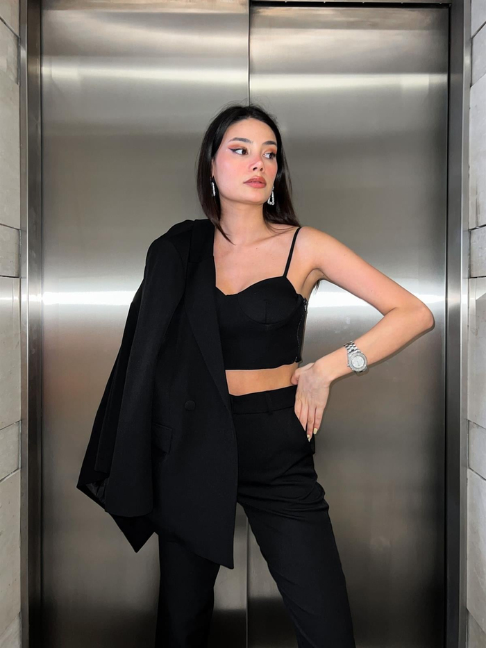 Siyah Crop Blazer Pantolon Takım