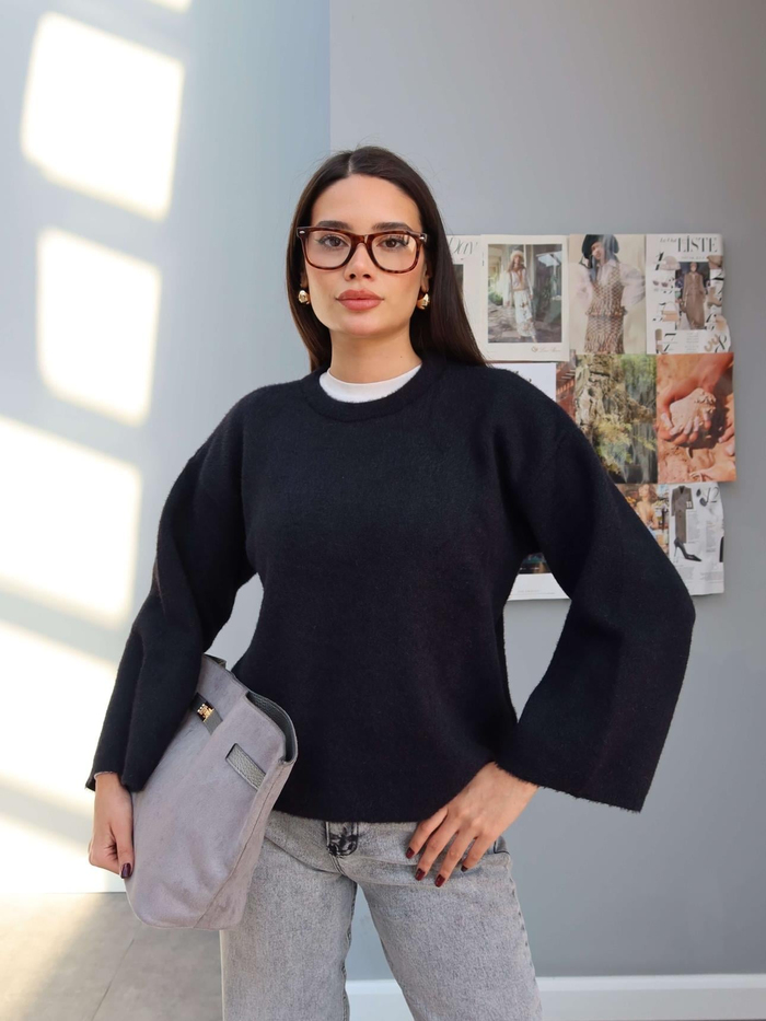 Siyah Oversize Peluş Kazak
