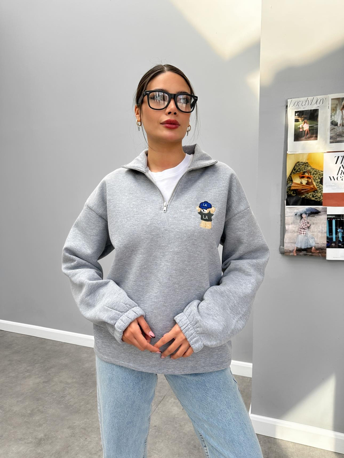 Teddy Bear Nakışlı Dik Yaka Sweatshirt