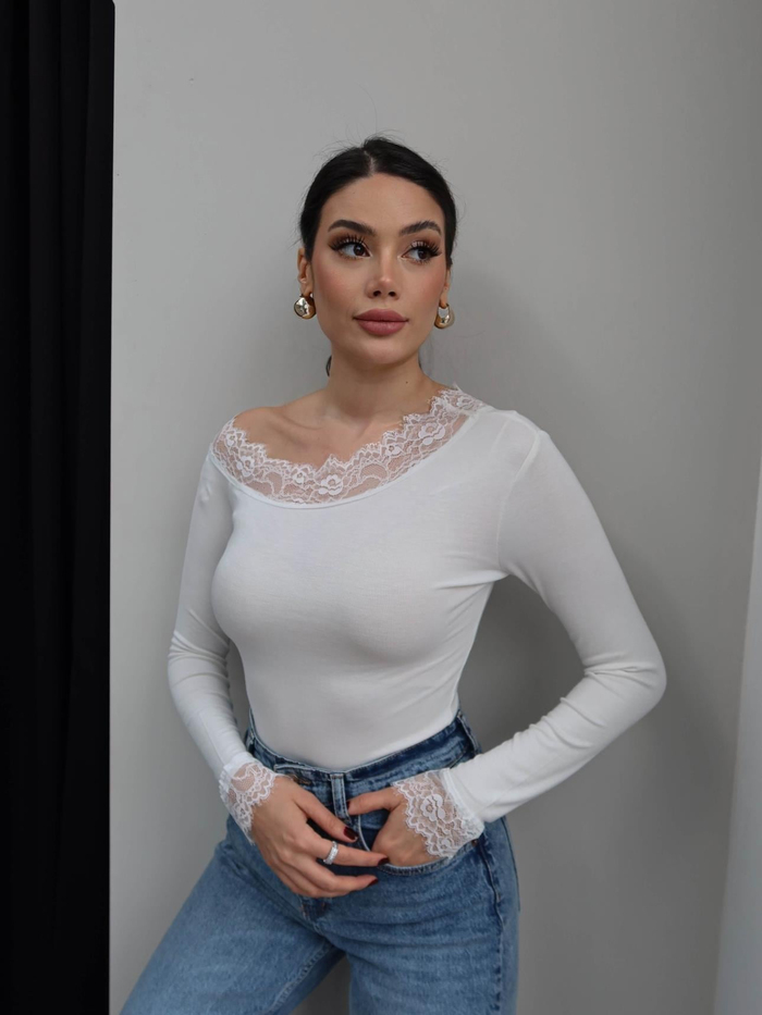 Tek Omuz Açık Dantelli Bluz