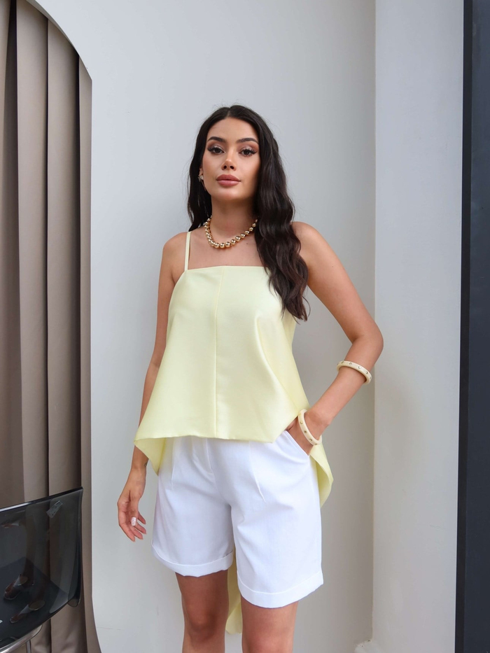 Arka Bağcıklı Asimetrik Saten Bluz