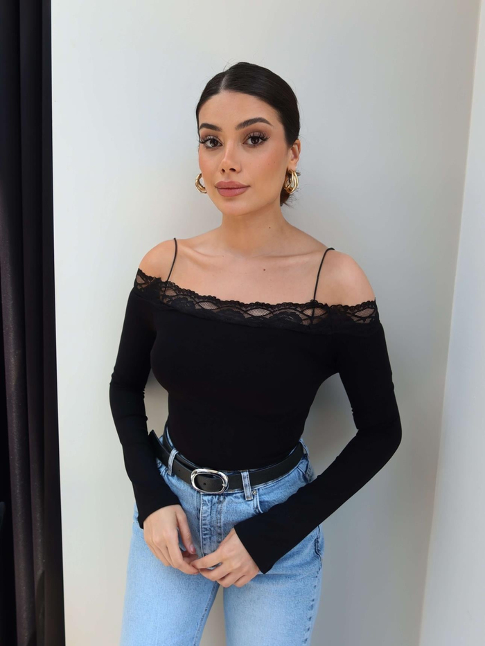 Askılı Dantel Detay Bluz