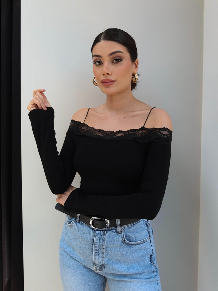 Askılı Dantel Detay Bluz