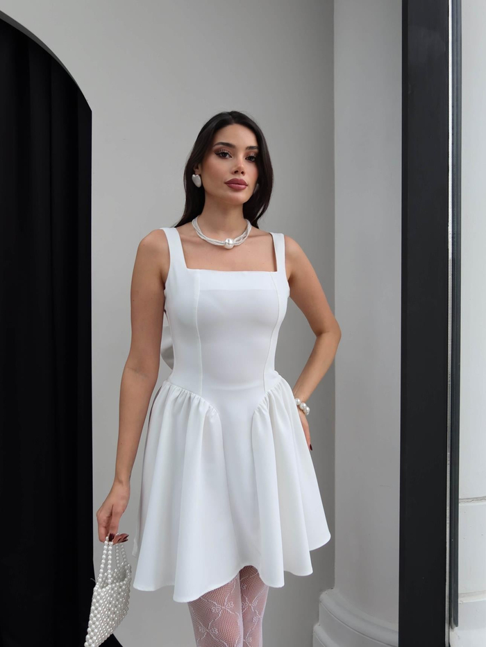 Askılı Sırt Fiyonk Detay Mini Elbise
