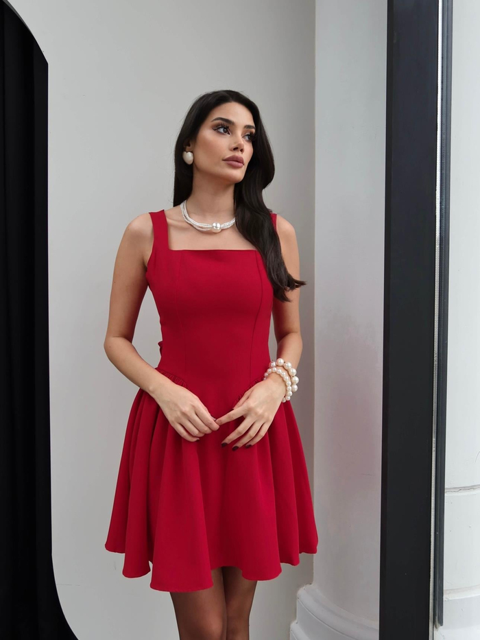 Askılı Sırt Fiyonk Detay Mini Elbise