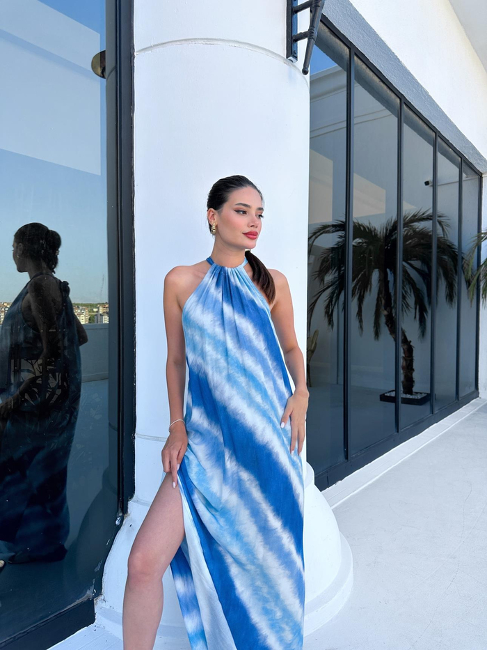 Batik Desenli Boyundan Bağlamalı Elbise