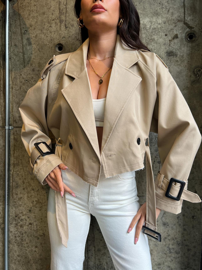 Bej Parkas Kısa Ceket