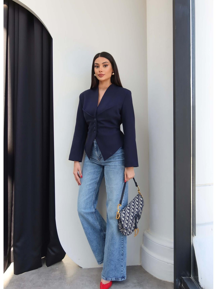 Bel Bağlama Detaylı Blazer Ceket