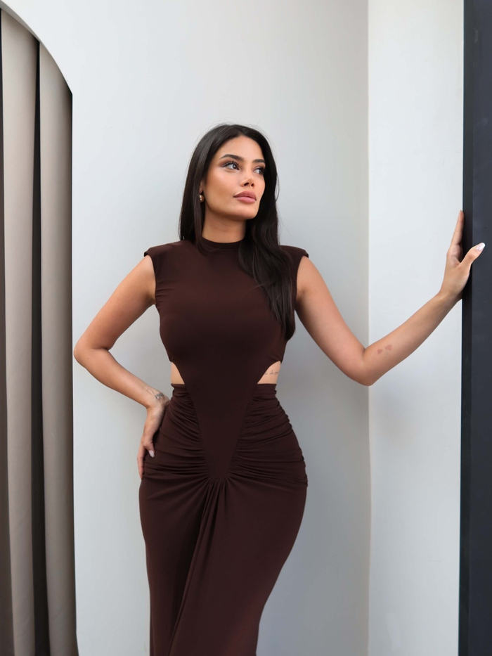 Bel Formlu Vatkalı Elbise