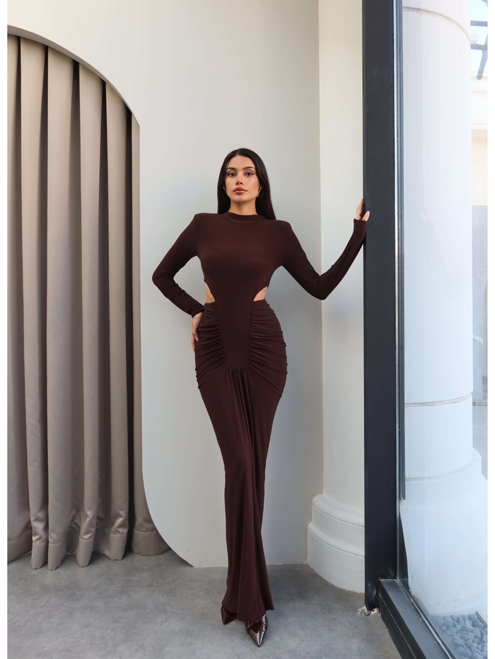 Bel Formlu Vatkalı Uzun Kol Elbise