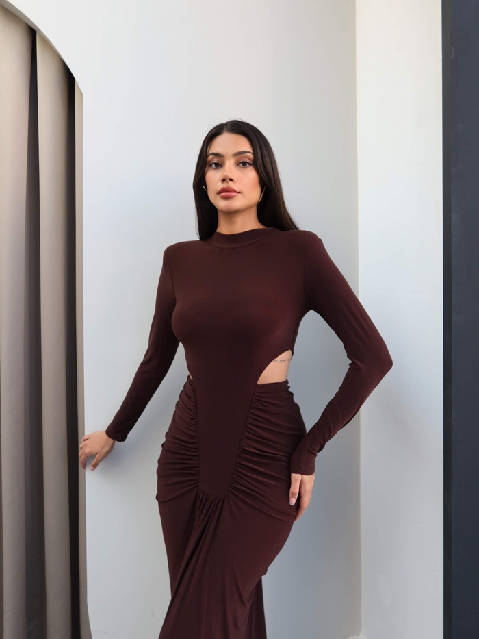 Bel Formlu Vatkalı Uzun Kol Elbise