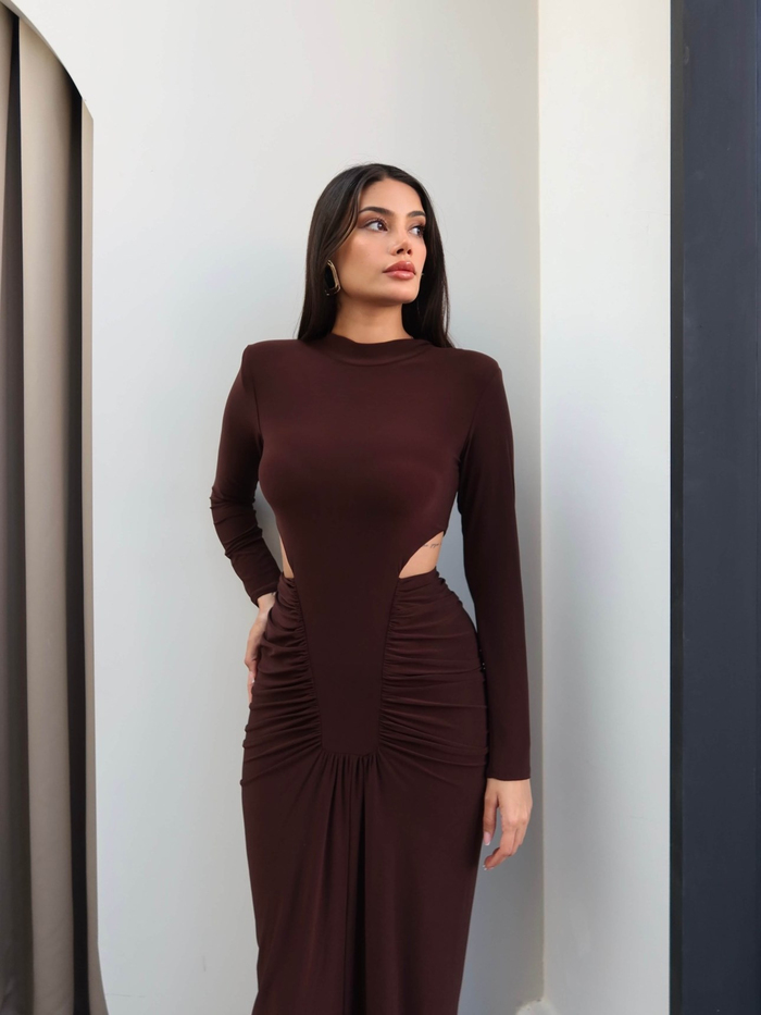 Bel Formlu Vatkalı Uzun Kol Elbise