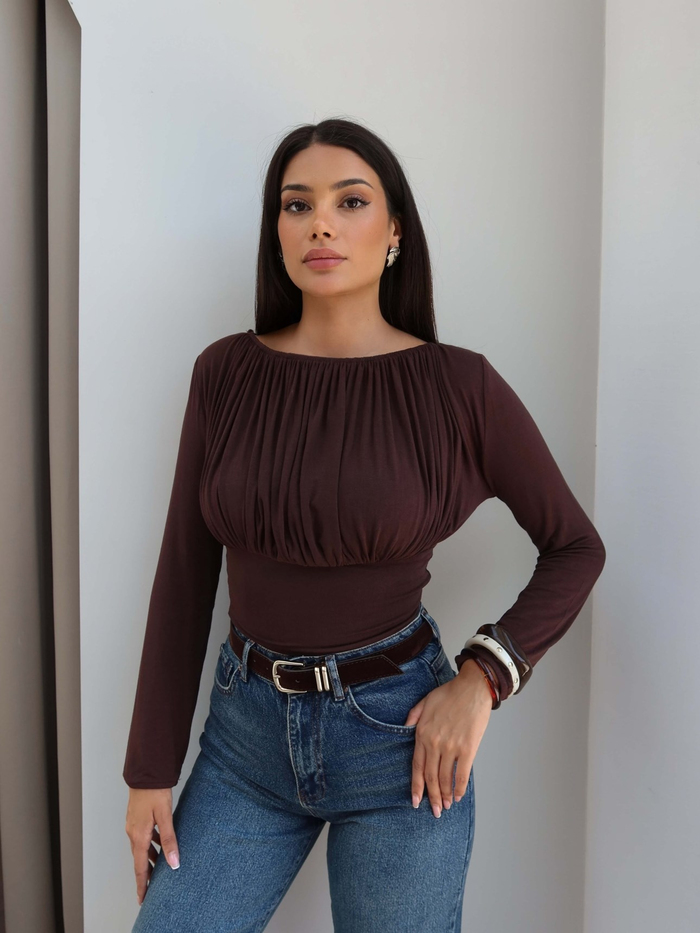 Bel Oturtmalı Büzgülü Crop Bluz