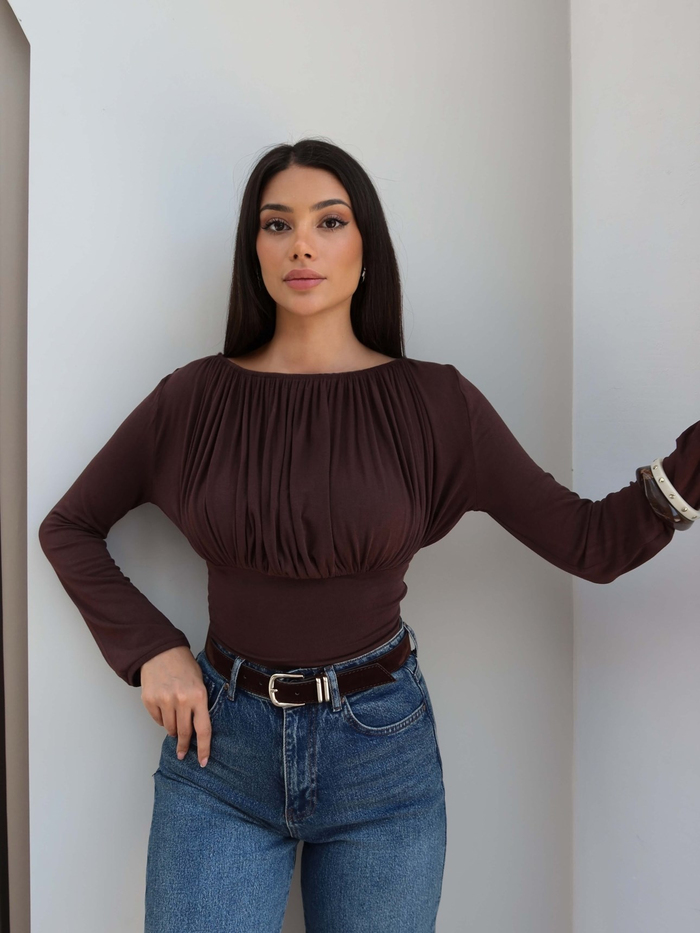 Bel Oturtmalı Büzgülü Crop Bluz