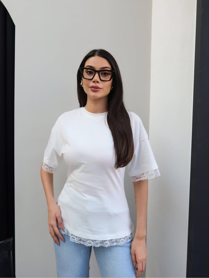 Belden Oturtmalı Dantel Detay Tshirt