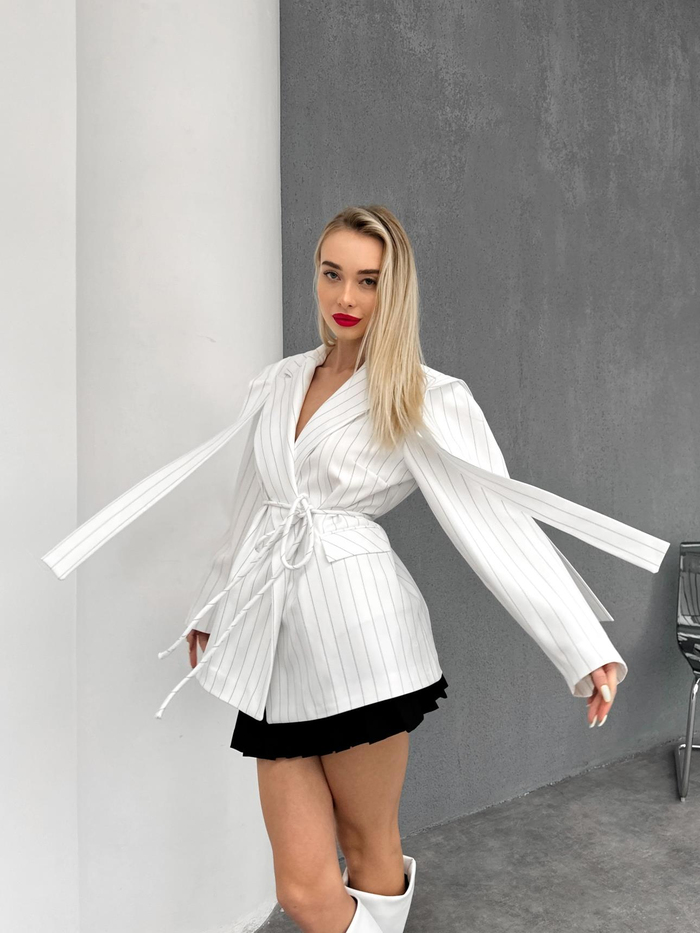 Beyaz Çizgili Cool Oversize Ceket