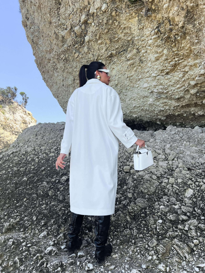 Beyaz Delux Oversize Kaban