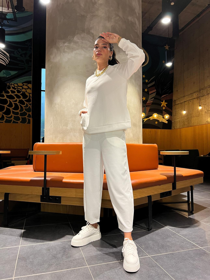 Beyaz Kapüşonlu Oversize Takım